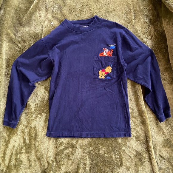 Vintage Embroidered Winnie The Pooh Top - Picture 1 of 4